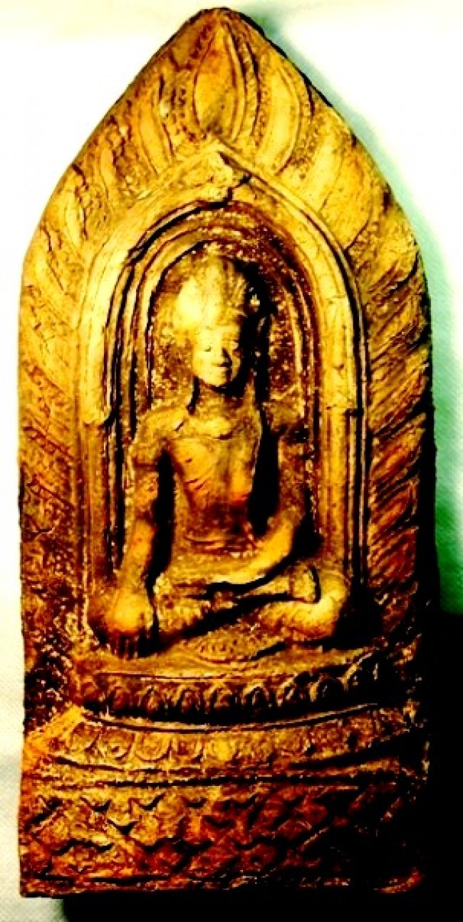รูปเหมือนพระนางจามเทวี เนื้อดินเผา ศิลปหริภุญไชย ขนาดบูชา4x8.5นิ้ว